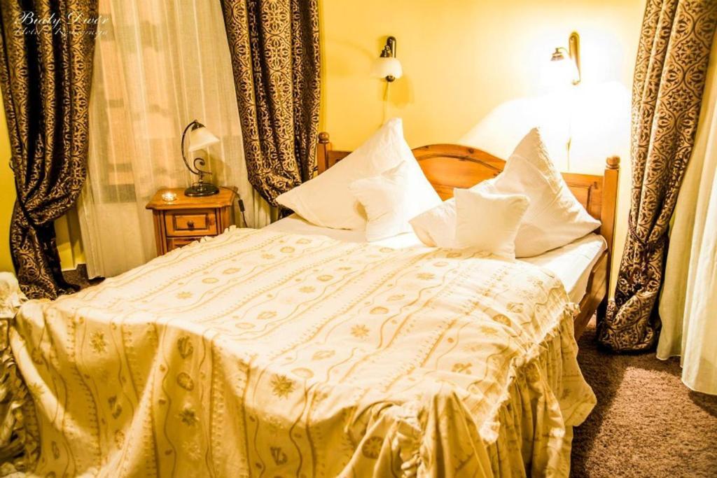 Bialy Dwor Bed and Breakfast Kwidzyn Δωμάτιο φωτογραφία