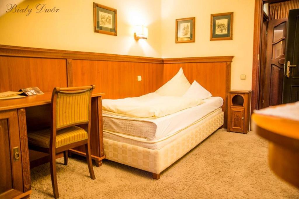 Bialy Dwor Bed and Breakfast Kwidzyn Δωμάτιο φωτογραφία