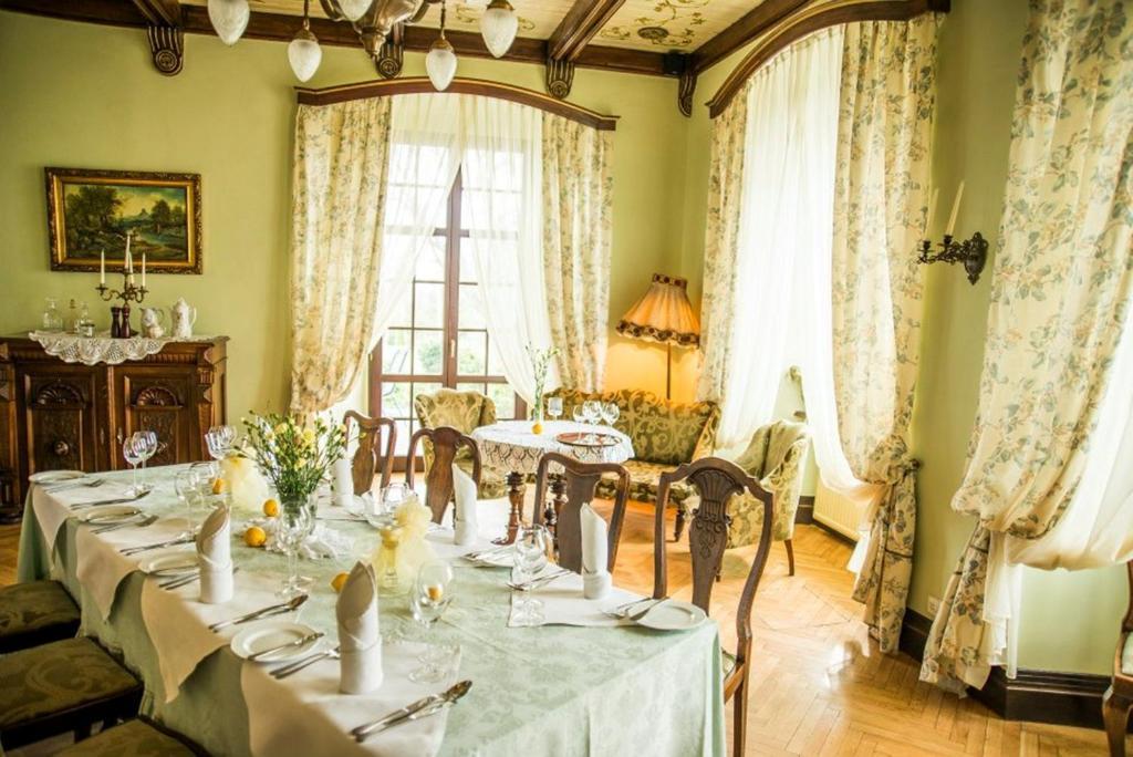 Bialy Dwor Bed and Breakfast Kwidzyn Εξωτερικό φωτογραφία